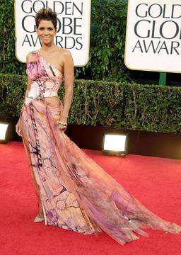 Холи Бери е бременна! видяна 2846 коментари 5