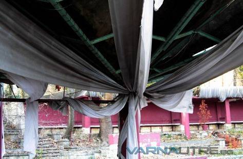 Мъж се обеси в двора на дискотека, жена се самоуби в дома си