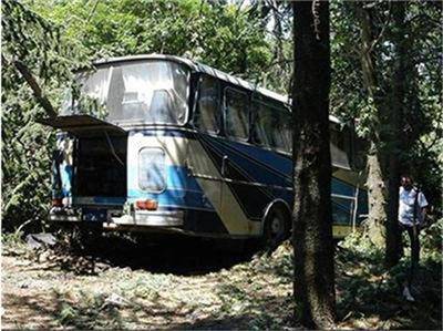 Младежи задигнаха автобус в Боримечково, за да отидат на дискотека с него