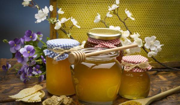 Здравословни ползи от пчелното млечице