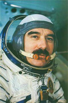 Първият ни космонавт ген. Георги Иванов: Мъчно ми е за България!