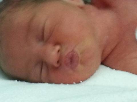 Жаки ви изпраща целувка