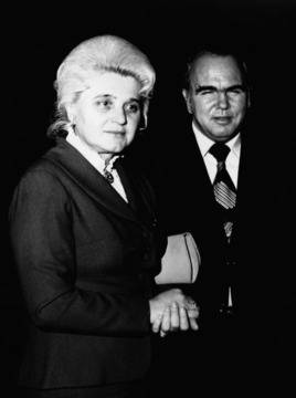 Най-прекрасните куплети Евтим Евтимов пише за неутешимата си любов към Петя Йорданова