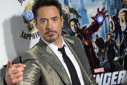 Робърт Дауни младши получи плюшена Чебурашка