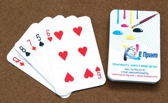 Карти за игра от синтетична хартия
