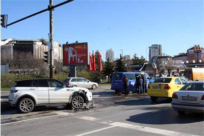 ДАНС: Имало е катастрофа с колата на Константин Казаков, установяват се причините