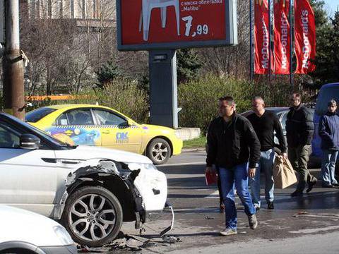 Джипът, сблъскал се с шефа на ДАНС, бил краден