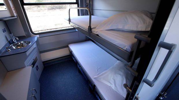 Среднощен експрес. Почти