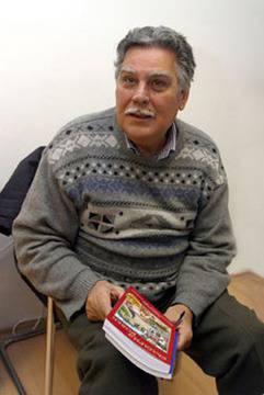 Журналистът и поет Петър Динчев на 75 г.: Семейството ми е пловдивска подложка, ашладисана със смолянска пъпка