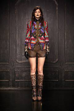 На коя й отива повече: Иги Азалия или Соланж Ноулс? видяна 2854 коментари 1