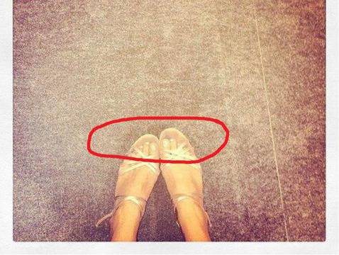 УЖАС! Андреа се изложи зверски с тази снимка