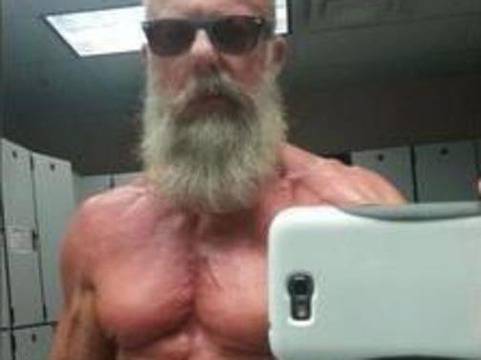 Брадатите мъже не са стока