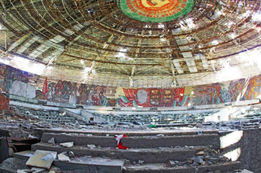 Бузлуджа е сред 30-те най-красиви изоставени места в света