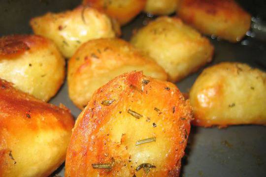 Печени картофи с риган