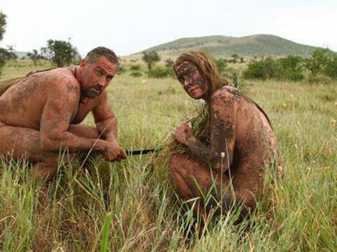 И Discovery заложи на голотата в Naked Castaway и Naked and Afraid