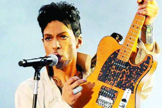 Принс тръгва на турне