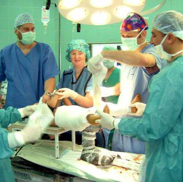 Травматологът доц. д-р Диян Енчев: България изостава с близо 30 години от световната медицина!