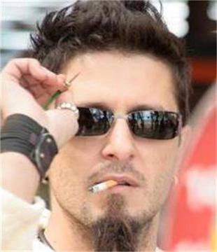 Блатечки – режисьор и актьор в спектакъл с Койна Русева