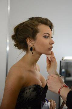 И Никол Станкулова напомпа устни видяна 17292 коментари 25