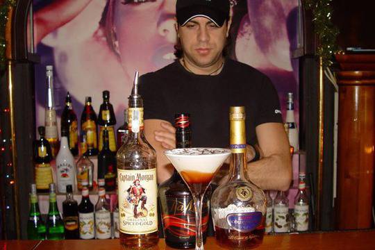 Истории зад бара с Валентин Александров