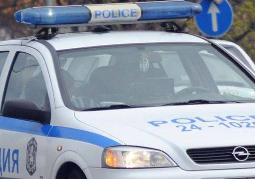 Баща преби ухажор на дъщеря си