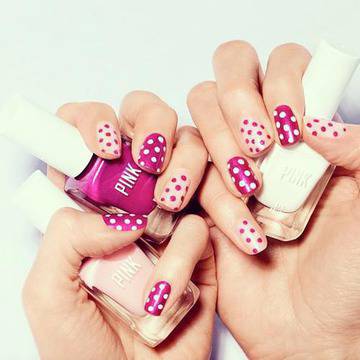 Галерия – Look of the day – Beauty – Закачлив маникюр за пролетта