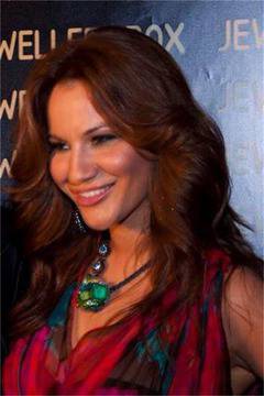 Истина или лъжа: Зейнеб Маджурова прекалила с пластичните операции