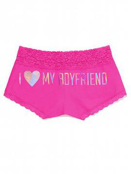 Бельо на Виктория Сикрет шокира родители