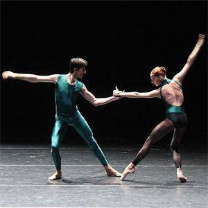 Балет от Космоса 909