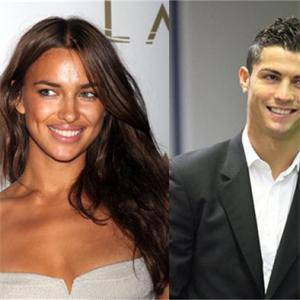 Гаджето на Роналдо: Големите гърди не правят жената секси 1883