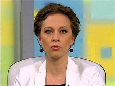 Нана създава фондация, помага на жените с рак на гърдата