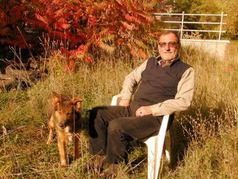 Д-р Ханджиев се отказа от ЧЕЗ, живее четири години без ток