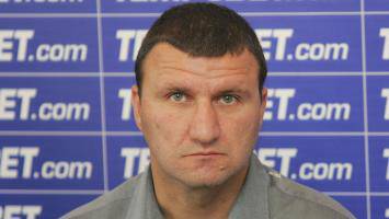 Фен на ЦСКА удари Лаптопа на ”Българска армия”