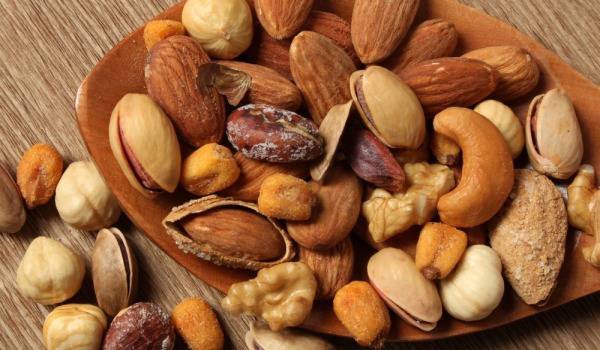 Печени ядки на фурна