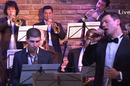 Feeling Good в изпълнение на Орлин Павлов