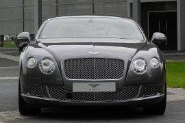 Община Варна все по-често бива осъждана заради щети от улични дупки