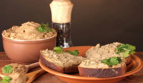 Приготвяне на домашни пастети