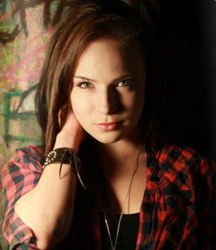 Ани и Тино от “Революция Z” живеят заедно от месец видяна 10179 коментари 13