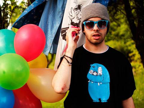 FeeL представя: „Едно момиче“ (Видео)