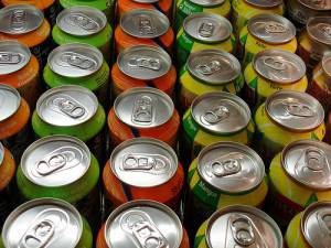 Редовното пиене на подсладени със захар напитки увеличава риска от диабет с 22%