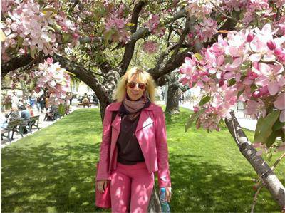 Нона Йотова превърна дома си в „джунгла“