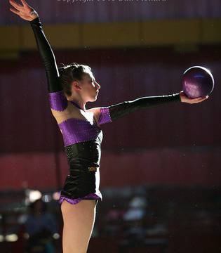 Българска гимнастичка взриви „Youtube“ (видео)