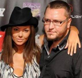 Валери бесен! Карбовски награби Николета, а тя се фука, че изкарва повече пари!