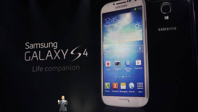 Samsung Galaxy S4 е по-чуплив от iPhone 5