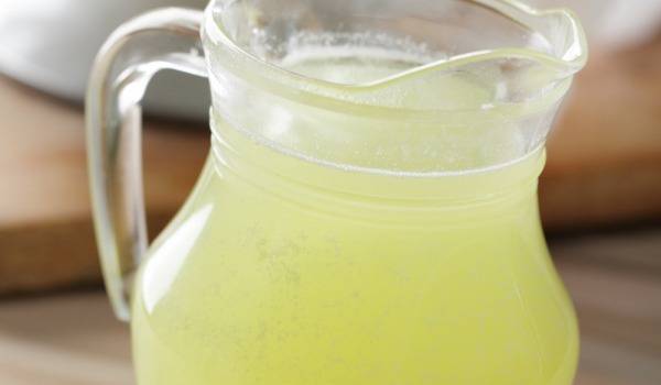 Многобройните ползи от млечната суроватка