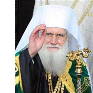 Първи водосвет на патриарх Неофит на бойните знамена 722