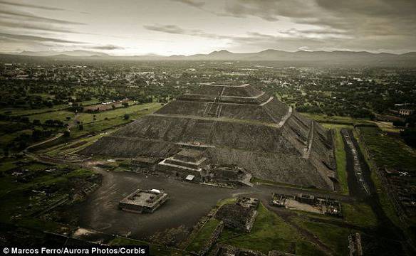 Археолози откриха тайнствени сфери под пирамида в Теотиуакан