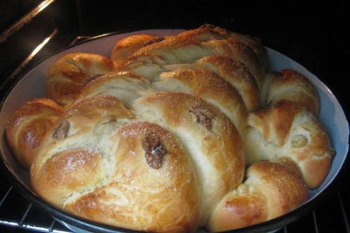 Великденски козунак