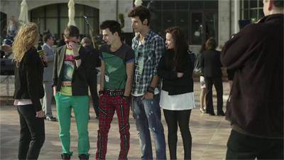 Сменят прическите на музикантите от “Революция Z”