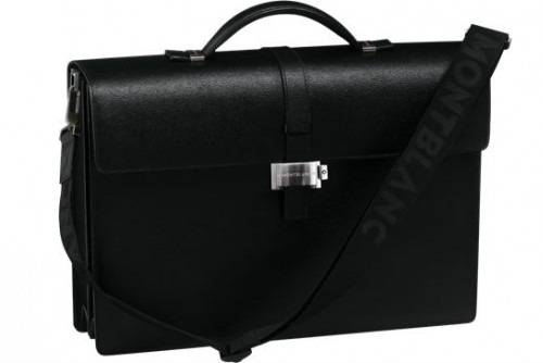 Чанта от крокодилска кожа с диамантена закопчалка